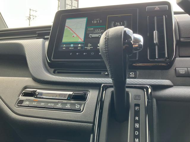 ソリオ ハイブリッドＳＺ　純正９インチナビ　アラウンドビューモニター　両側電動スライドドア　デュアルカメラブレーキサポート　シートヒーター　アダプティブクルーズコントロール　フルセグＴＶ　Ｂｌｕｅｔｈｏｏｔｈ　ＣＤ　ＤＶＤ（13枚目）