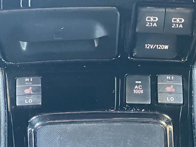 エスクァイア 　純正９インチナビ　純正１２インチフリップダウンモニター　シートヒーター　ハーフレザーシート　両側電動スライドドア　リアオートエアコン　ＡＣ１００Ｖ１５００Ｗ　バックモニター　トヨタセーフティーセンス（16枚目）