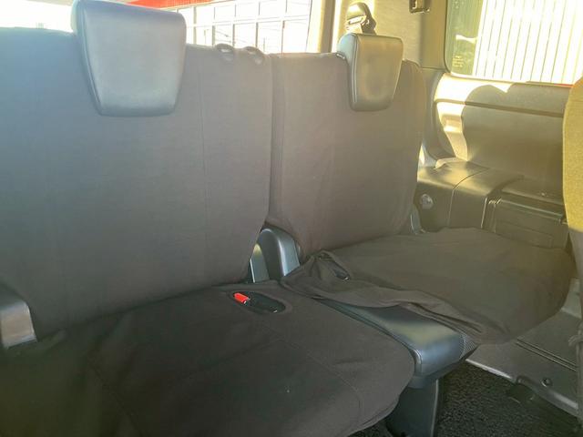 エスクァイア 　純正９インチナビ　純正１２インチフリップダウンモニター　シートヒーター　ハーフレザーシート　両側電動スライドドア　リアオートエアコン　ＡＣ１００Ｖ１５００Ｗ　バックモニター　トヨタセーフティーセンス（26枚目）