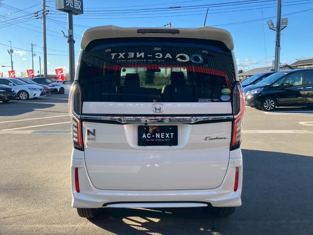 Ｎ－ＢＯＸカスタム Ｇ・Ｌターボホンダセンシング　純正８インチナビ　フルセグＴＶ　バックモニター　ＣＤ　ＤＶＤ　Ｂｌｕｅｔｏｏｔｈ　両側パワースライドドア　ＬＥＤヘッドライト　シートヒーター　レーンキープアシスト　アダプティブクルーズコントロール（6枚目）