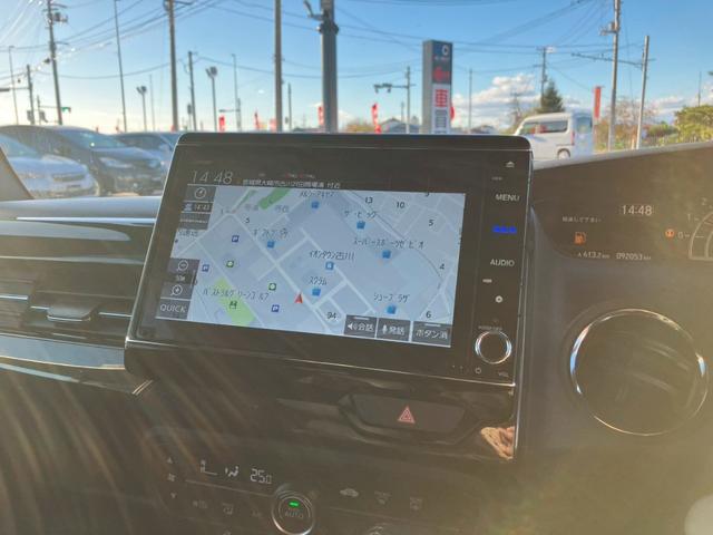 Ｎ－ＢＯＸカスタム Ｇ・Ｌターボホンダセンシング　純正８インチナビ　フルセグＴＶ　バックモニター　ＣＤ　ＤＶＤ　Ｂｌｕｅｔｏｏｔｈ　両側パワースライドドア　ＬＥＤヘッドライト　シートヒーター　レーンキープアシスト　アダプティブクルーズコントロール（10枚目）