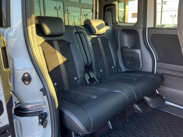 Ｎ－ＢＯＸカスタム Ｇ・Ｌターボホンダセンシング　純正８インチナビ　フルセグＴＶ　バックモニター　ＣＤ　ＤＶＤ　Ｂｌｕｅｔｏｏｔｈ　両側パワースライドドア　ＬＥＤヘッドライト　シートヒーター　レーンキープアシスト　アダプティブクルーズコントロール（26枚目）