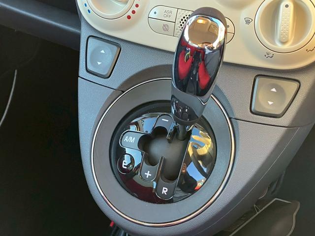 【シフトレバー】ＭＴモード付き！エンジンブレーキを効かせたい、スポーティに走りたい気分の時にはピッタリの装備ですね♪