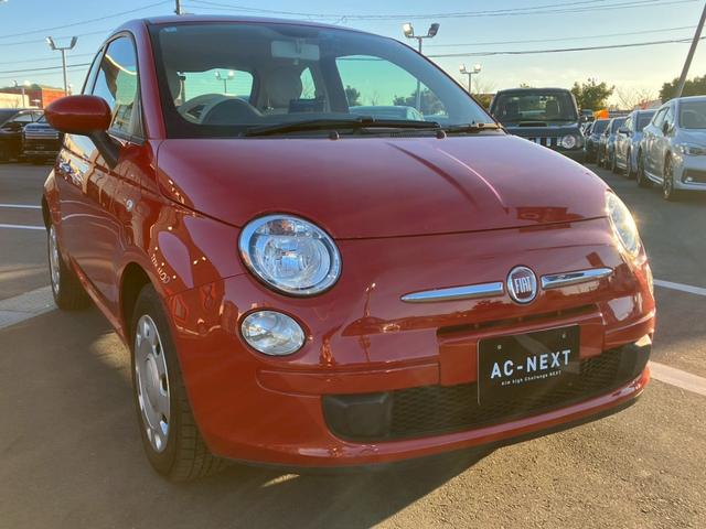 働いているスタッフは、中古車販売に携わってきたスタッフばかりなので車の知識やアドバイスはお任せください。「買ってよかった」「乗って楽しい」と思える一台のご提供をお約束します！