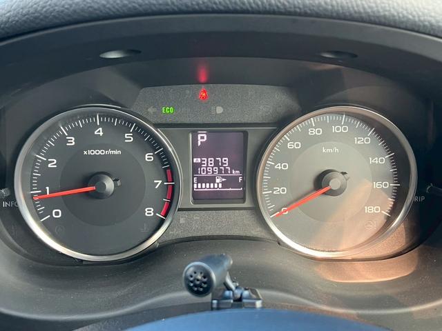 インプレッサスポーツ ２．０ｉアイサイト　純正ナビ　バックカメラ　フルセグＴＶ　ＣＤ　ＤＶＤ　ＨＩＤヘッドライト　フォグランプ　クルコン　レーンキープ　衝突軽減ブレーキ　アイドリングストップ　パドルシフト　ＭＴモード　ドラレコ　ＥＴＣ（8枚目）