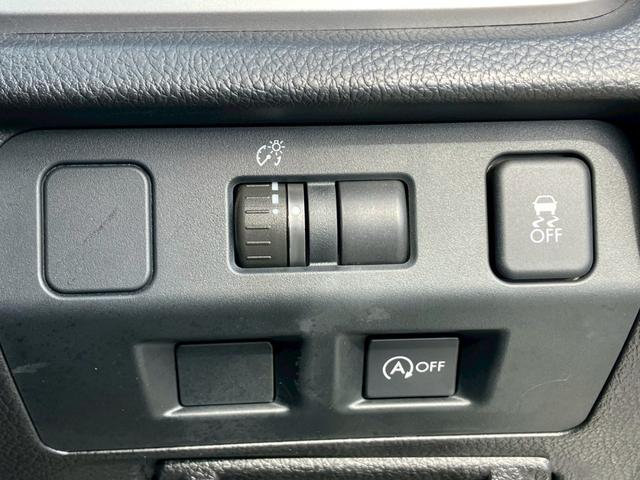 インプレッサスポーツ ２．０ｉアイサイト　純正ナビ　バックカメラ　フルセグＴＶ　ＣＤ　ＤＶＤ　ＨＩＤヘッドライト　フォグランプ　クルコン　レーンキープ　衝突軽減ブレーキ　アイドリングストップ　パドルシフト　ＭＴモード　ドラレコ　ＥＴＣ（16枚目）