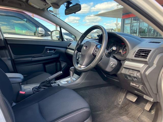 インプレッサスポーツ ２．０ｉアイサイト　純正ナビ　バックカメラ　フルセグＴＶ　ＣＤ　ＤＶＤ　ＨＩＤヘッドライト　フォグランプ　クルコン　レーンキープ　衝突軽減ブレーキ　アイドリングストップ　パドルシフト　ＭＴモード　ドラレコ　ＥＴＣ（22枚目）