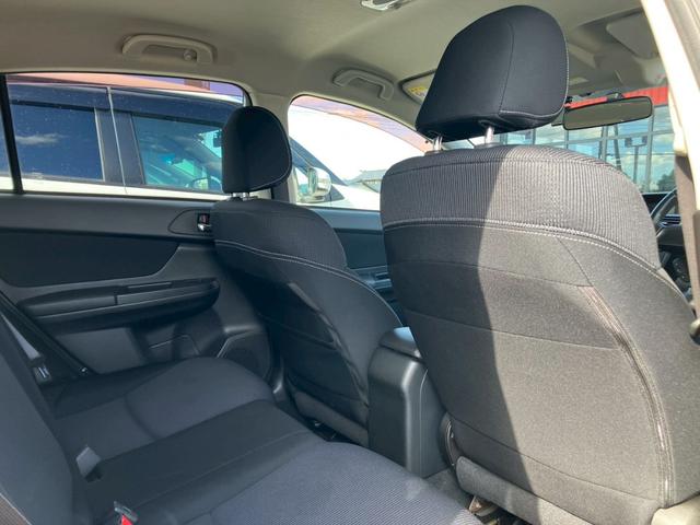 インプレッサスポーツ ２．０ｉアイサイト　純正ナビ　バックカメラ　フルセグＴＶ　ＣＤ　ＤＶＤ　ＨＩＤヘッドライト　フォグランプ　クルコン　レーンキープ　衝突軽減ブレーキ　アイドリングストップ　パドルシフト　ＭＴモード　ドラレコ　ＥＴＣ（24枚目）