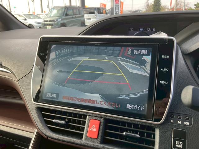エスクァイア Ｇｉ　プレミアムパッケージ　純正１０インチナビ　純正１２．１インチフリップダウンモニター　フルセグＴＶ　バックカメラ　Ｂｌｕｅｔｏｏｔｈ　ハーフレザーシート　シートヒーター　ステアリングヒーター　クルーズコントロール　ＬＥＤ（10枚目）
