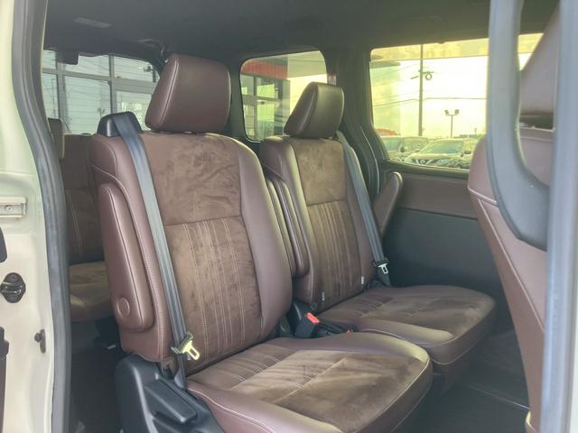 エスクァイア Ｇｉ　プレミアムパッケージ　純正１０インチナビ　純正１２．１インチフリップダウンモニター　フルセグＴＶ　バックカメラ　Ｂｌｕｅｔｏｏｔｈ　ハーフレザーシート　シートヒーター　ステアリングヒーター　クルーズコントロール　ＬＥＤ（25枚目）