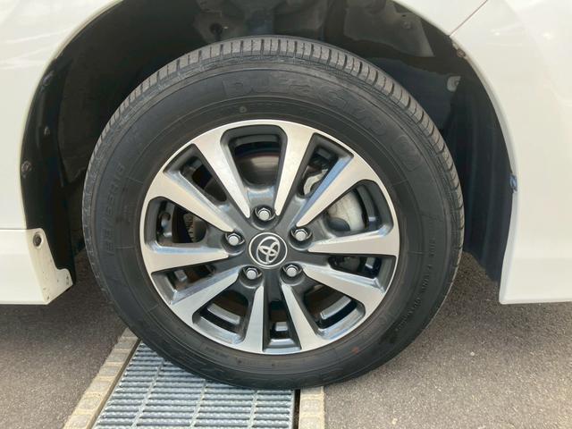 エスクァイア Ｇｉ　プレミアムパッケージ　純正１０インチナビ　純正１２．１インチフリップダウンモニター　フルセグＴＶ　バックカメラ　Ｂｌｕｅｔｏｏｔｈ　ハーフレザーシート　シートヒーター　ステアリングヒーター　クルーズコントロール　ＬＥＤ（30枚目）