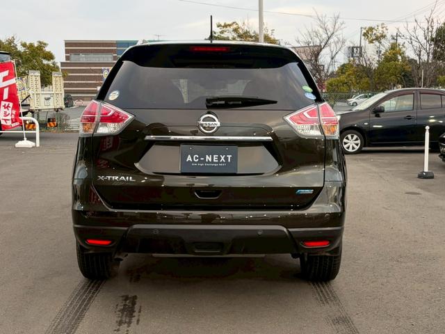 エクストレイル ２０Ｘ　エマージェンシーブレーキパッケージ　パノラマミックガラスルーフ　純正７インチナビ　コネクトナビシステム　アラウンドビューモニター　ルーフレール　クルーズコントロール　Ｂｌｕｅｔｏｏｔｈ　ＤＶＤ　ハーフレザーシート　純正アルミ　ＥＴＣ（6枚目）