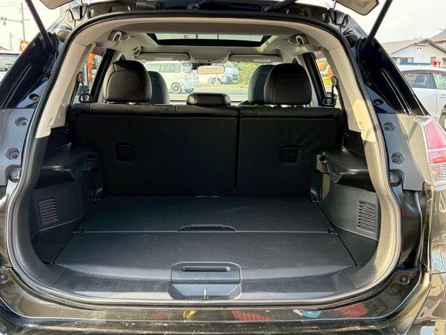 エクストレイル ２０Ｘ　エマージェンシーブレーキパッケージ　パノラマミックガラスルーフ　純正７インチナビ　コネクトナビシステム　アラウンドビューモニター　ルーフレール　クルーズコントロール　Ｂｌｕｅｔｏｏｔｈ　ＤＶＤ　ハーフレザーシート　純正アルミ　ＥＴＣ（23枚目）