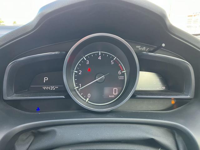 【アナログスピードメーター】昼夜問わず視認性がよく安心してドライブできますね♪