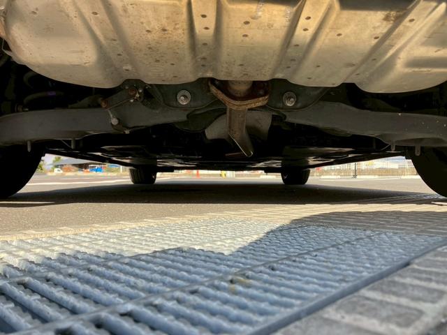 【下廻り】目立ったサビもなく綺麗な状態を保っております。有料で錆止め塗装も可能です。