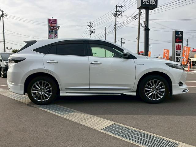 ハリアーハイブリッド プレミアム ALPINEナビ パノラマルーフ モデリスタフルエアロ LEDヘッドライト クルーズコントロール パワーバックドア パワーシート シートヒーター バックカメラ フルセグTV Bluetooth DVD(22枚目)