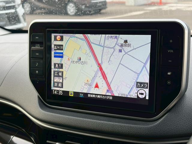 ムーヴ カスタム　ＲＳ　ハイパーリミテッドＳＡＩＩＩ　純正８インチナビ　全周囲カメラ　運転席シートヒーター　純正１５インチアルミ　Ｂｌｕｅｔｏｏｔｈ　フルセグ　ＥＴＣ　純正ドライブレコーダー　ＬＥＤヘッドライト　フォグランプ　衝突軽減　ハーフレザーシート（10枚目）