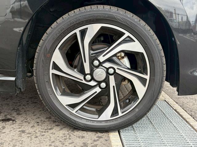 ムーヴ カスタム　ＲＳ　ハイパーリミテッドＳＡＩＩＩ　純正８インチナビ　全周囲カメラ　運転席シートヒーター　純正１５インチアルミ　Ｂｌｕｅｔｏｏｔｈ　フルセグ　ＥＴＣ　純正ドライブレコーダー　ＬＥＤヘッドライト　フォグランプ　衝突軽減　ハーフレザーシート（28枚目）