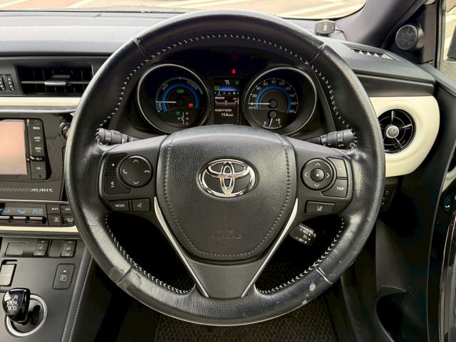 オーリス ハイブリッドGパッケージ 純正ナビ クルーズコントロール クリアランスソナー LEDヘッドライト オートライト 衝突軽減ブレーキ レーンキープ ドラレコ 障害センサー シートヒーター フルセグ Bluetooth CD ETC(9枚目)