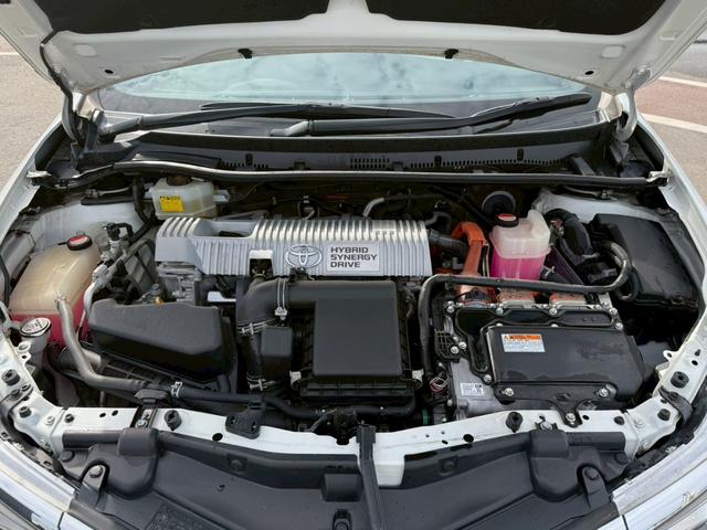 オーリス ハイブリッドGパッケージ 純正ナビ クルーズコントロール クリアランスソナー LEDヘッドライト オートライト 衝突軽減ブレーキ レーンキープ ドラレコ 障害センサー シートヒーター フルセグ Bluetooth CD ETC(26枚目)