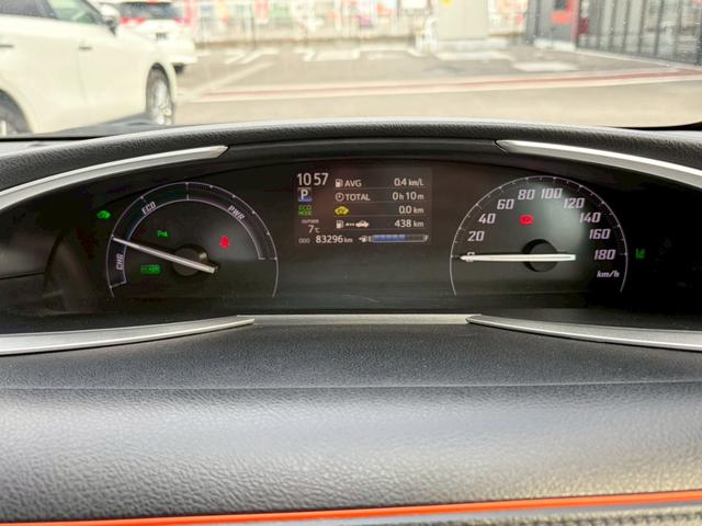 シエンタ ハイブリッドG クエロ モデリスタエアロ 純正9インチナビ 純正12.1インチフリップダウンモニター 純正アルミホイール クルーズコントロール ハーフレザーシート フルセグTV Bluetooth ETC 両側電動スライド(8枚目)