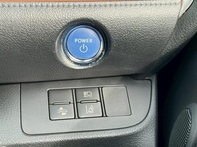 シエンタ ハイブリッドG クエロ モデリスタエアロ 純正9インチナビ 純正12.1インチフリップダウンモニター 純正アルミホイール クルーズコントロール ハーフレザーシート フルセグTV Bluetooth ETC 両側電動スライド(14枚目)