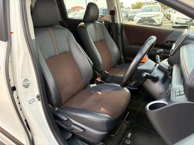 シエンタ ハイブリッドG クエロ モデリスタエアロ 純正9インチナビ 純正12.1インチフリップダウンモニター 純正アルミホイール クルーズコントロール ハーフレザーシート フルセグTV Bluetooth ETC 両側電動スライド(23枚目)