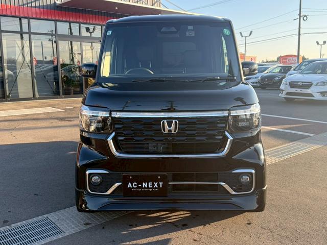 N-BOXカスタム ターボ 純正9インチナビ 両側電動スライドドア アラウンドビューモニター シートヒーター フルセグTV CD DVD USBポート パドルシフト 踏み間違防止 ドライブレコーダー ACC ホンダセンシング(4枚目)