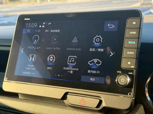 N-BOXカスタム ターボ 純正9インチナビ 両側電動スライドドア アラウンドビューモニター シートヒーター フルセグTV CD DVD USBポート パドルシフト 踏み間違防止 ドライブレコーダー ACC ホンダセンシング(10枚目)