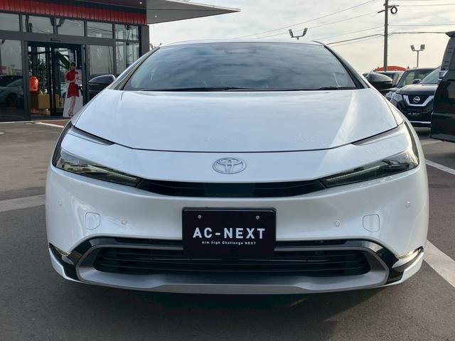 プリウス Ｚ　１２．３インチディスプレイオーディオ　全周囲カメラ　フルセグＴＶ　　デジタルインナーミラー　パワーシート　シートベンチレーション　パワーバックドア　ブラインドスポットモニター　ステアリングヒーター（4枚目）