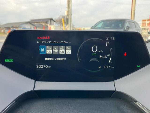 プリウス Ｚ　１２．３インチディスプレイオーディオ　全周囲カメラ　フルセグＴＶ　　デジタルインナーミラー　パワーシート　シートベンチレーション　パワーバックドア　ブラインドスポットモニター　ステアリングヒーター（8枚目）