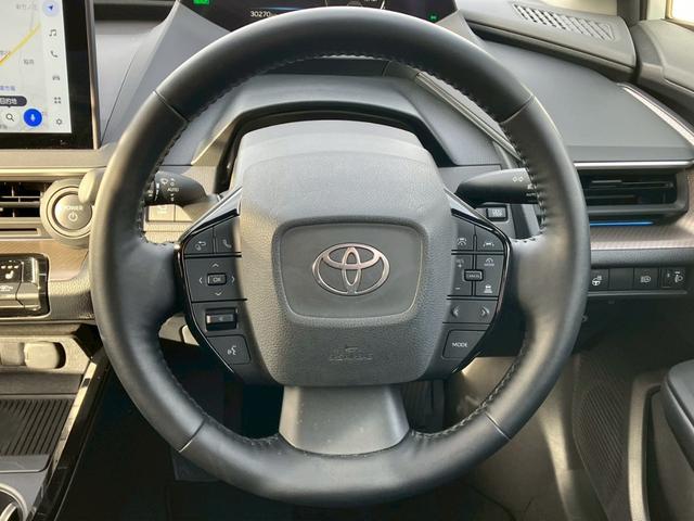 プリウス Ｚ　１２．３インチディスプレイオーディオ　全周囲カメラ　フルセグＴＶ　　デジタルインナーミラー　パワーシート　シートベンチレーション　パワーバックドア　ブラインドスポットモニター　ステアリングヒーター（9枚目）