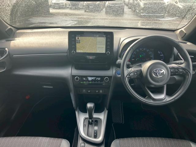 ヤリスクロス ハイブリッドＺ　モデリスタエアロ　クリアランスソナー　純正ディスプレイオーディオ　アラウンドビューモニター　トヨタセーフティセンス　ステアリングヒーター　シートヒーター　パワーシート　アダクティブクルーズコントロール（2枚目）