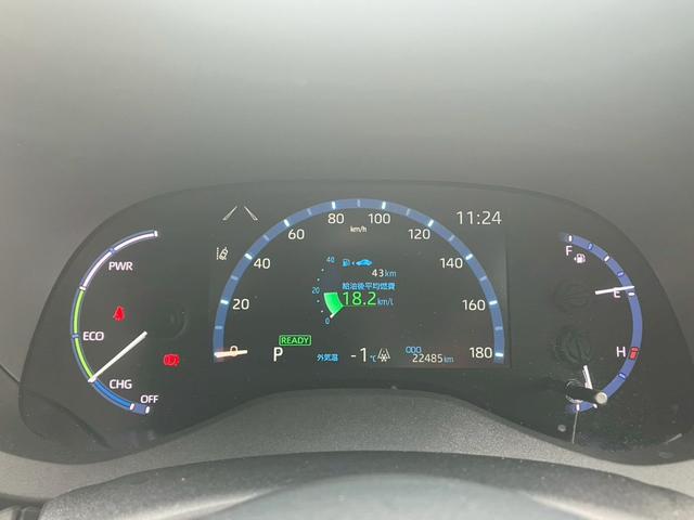 ヤリスクロス ハイブリッドＺ　モデリスタエアロ　クリアランスソナー　純正ディスプレイオーディオ　アラウンドビューモニター　トヨタセーフティセンス　ステアリングヒーター　シートヒーター　パワーシート　アダクティブクルーズコントロール（8枚目）