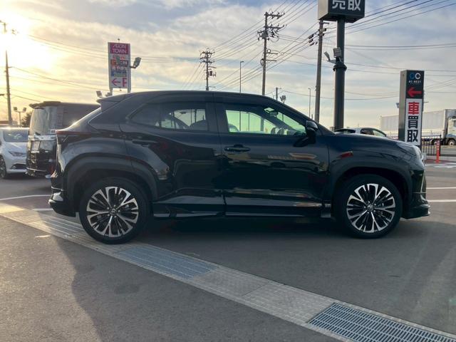 ヤリスクロス ハイブリッドＺ　モデリスタエアロ　クリアランスソナー　純正ディスプレイオーディオ　アラウンドビューモニター　トヨタセーフティセンス　ステアリングヒーター　シートヒーター　パワーシート　アダクティブクルーズコントロール（21枚目）