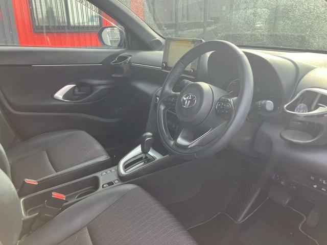 ヤリスクロス ハイブリッドＺ　モデリスタエアロ　クリアランスソナー　純正ディスプレイオーディオ　アラウンドビューモニター　トヨタセーフティセンス　ステアリングヒーター　シートヒーター　パワーシート　アダクティブクルーズコントロール（23枚目）