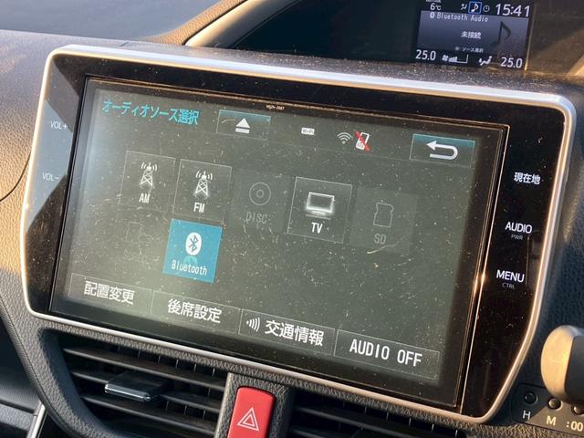 ヴォクシー ハイブリッドＺＳ　煌　ワンオーナー　純正１０インチナビ　純正１２．１インチフリップダウンモニター　モデリスタアルミ　両側電動スライド　シートヒーター　フルセグ　Ｂｌｕｅｔｏｏｔｈ　バックモニター　ＥＴＣ　ドラレコ　クルコン（12枚目）