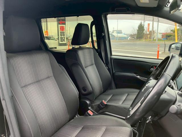 ヴォクシー ハイブリッドＺＳ　煌　ワンオーナー　純正１０インチナビ　純正１２．１インチフリップダウンモニター　モデリスタアルミ　両側電動スライド　シートヒーター　フルセグ　Ｂｌｕｅｔｏｏｔｈ　バックモニター　ＥＴＣ　ドラレコ　クルコン（25枚目）