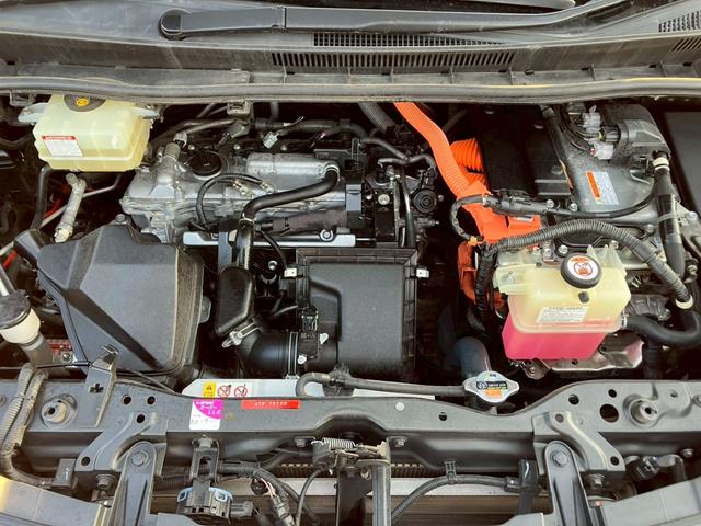 ヴォクシー ハイブリッドＺＳ　煌　ワンオーナー　純正１０インチナビ　純正１２．１インチフリップダウンモニター　モデリスタアルミ　両側電動スライド　シートヒーター　フルセグ　Ｂｌｕｅｔｏｏｔｈ　バックモニター　ＥＴＣ　ドラレコ　クルコン（32枚目）