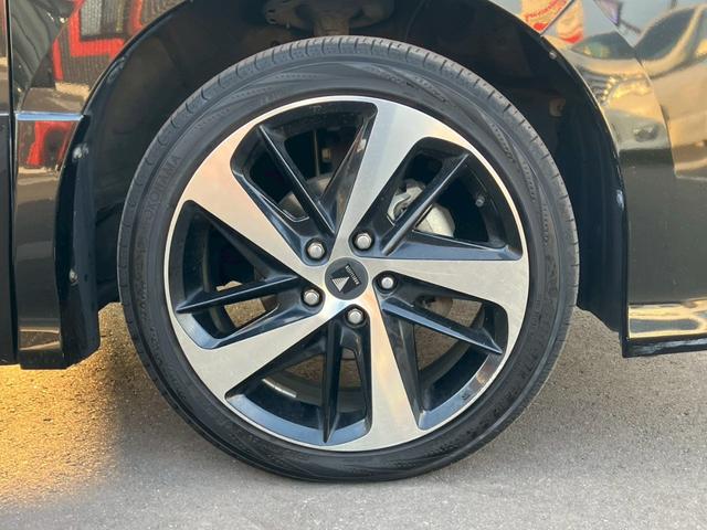 ヴォクシー ハイブリッドＺＳ　煌　ワンオーナー　純正１０インチナビ　純正１２．１インチフリップダウンモニター　モデリスタアルミ　両側電動スライド　シートヒーター　フルセグ　Ｂｌｕｅｔｏｏｔｈ　バックモニター　ＥＴＣ　ドラレコ　クルコン（34枚目）