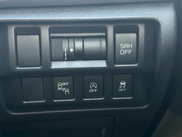 インプレッサスポーツ ２．０ｉ－Ｓアイサイト　アイサイト　純正ナビ　フルセグＴＶ　Ｂｌｕｅｔｏｏｔｈ　バックカメラ　パドルシフト　ブラインドスポットモニター　アダクティブクルーズコントロール　アイドリングストップ　ステアリングリモコン　ＥＴＣ（17枚目）