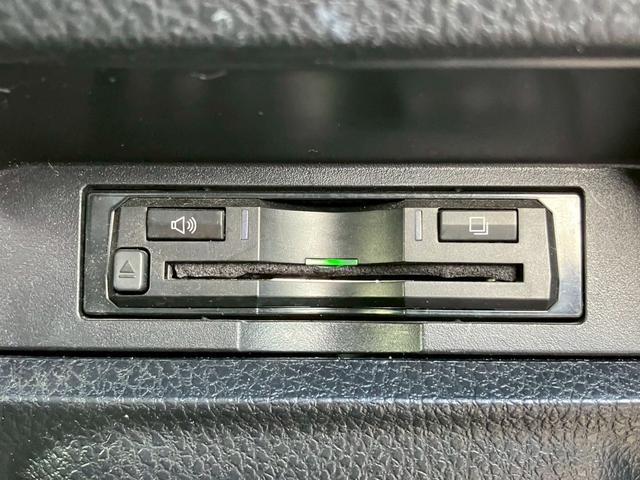 ヴォクシー ＺＳ　煌　ＡＬＰＩＮＥ１０インチナビ　ＡＬＰＩＮＥ１０．１インチ後部座席モニター　寒冷地仕様　両側電動スライドドア　バックカメラ　ステリモ　アイドリングストップ　横滑り防止装置　フルセグＴＶ　Ｂｌｕｅｔｏｏｔｈ（17枚目）