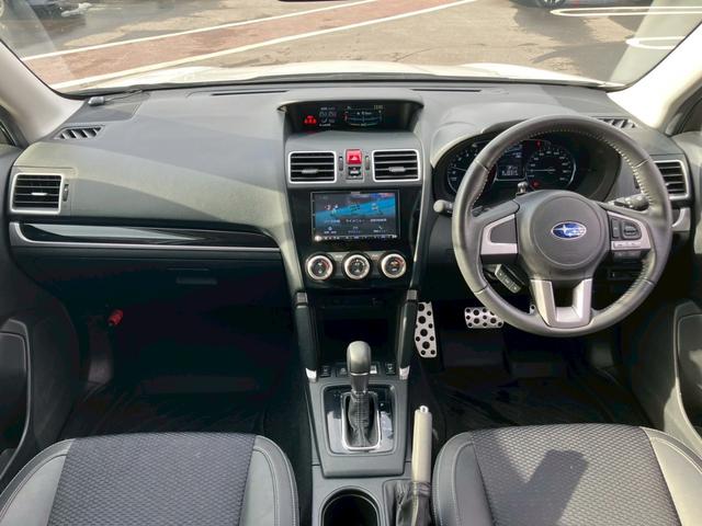 フォレスター Ｓ－リミテッド　７インチナビ　シートヒーター　バックモニター　ハーフレザーシート　フルセグＴＶ　Ｂｌｕｅｔｈｏｏｔｈ　アダプティブクルーズコントロール　パドルシフト　純正１８インチＡＷ　ＥＴＣ（2枚目）