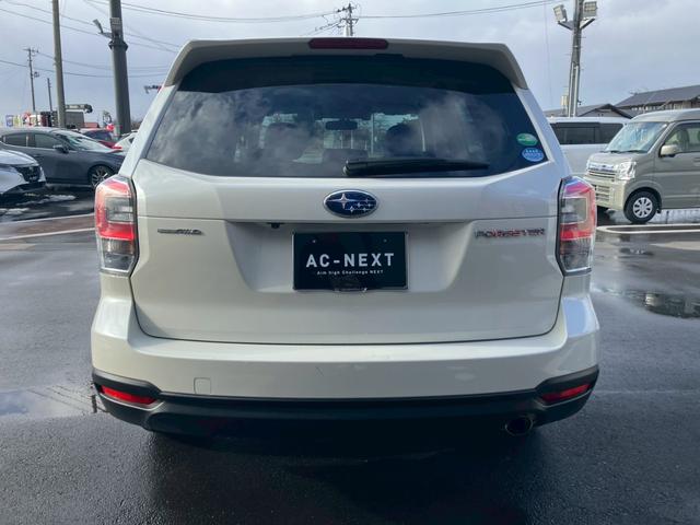 フォレスター Ｓ－リミテッド　７インチナビ　シートヒーター　バックモニター　ハーフレザーシート　フルセグＴＶ　Ｂｌｕｅｔｈｏｏｔｈ　アダプティブクルーズコントロール　パドルシフト　純正１８インチＡＷ　ＥＴＣ（6枚目）