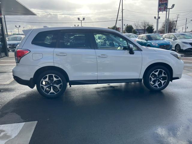 フォレスター Ｓ－リミテッド　７インチナビ　シートヒーター　バックモニター　ハーフレザーシート　フルセグＴＶ　Ｂｌｕｅｔｈｏｏｔｈ　アダプティブクルーズコントロール　パドルシフト　純正１８インチＡＷ　ＥＴＣ（19枚目）