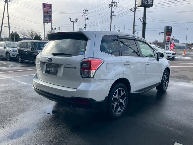 フォレスター Ｓ－リミテッド　７インチナビ　シートヒーター　バックモニター　ハーフレザーシート　フルセグＴＶ　Ｂｌｕｅｔｈｏｏｔｈ　アダプティブクルーズコントロール　パドルシフト　純正１８インチＡＷ　ＥＴＣ（20枚目）