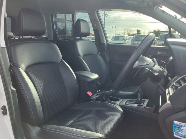 フォレスター Ｓ－リミテッド　７インチナビ　シートヒーター　バックモニター　ハーフレザーシート　フルセグＴＶ　Ｂｌｕｅｔｈｏｏｔｈ　アダプティブクルーズコントロール　パドルシフト　純正１８インチＡＷ　ＥＴＣ（22枚目）