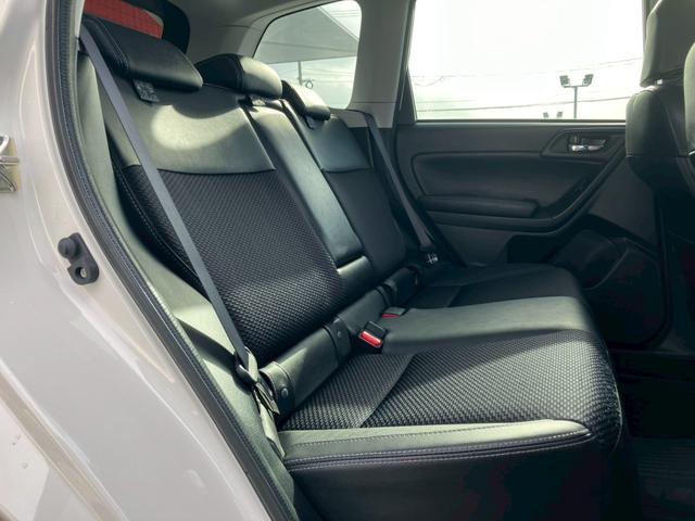 フォレスター Ｓ－リミテッド　７インチナビ　シートヒーター　バックモニター　ハーフレザーシート　フルセグＴＶ　Ｂｌｕｅｔｈｏｏｔｈ　アダプティブクルーズコントロール　パドルシフト　純正１８インチＡＷ　ＥＴＣ（23枚目）