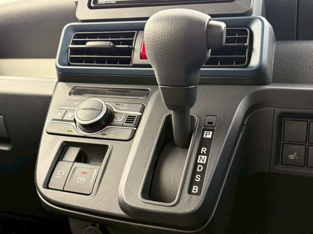 �y�V�t�g���o�[�z��ڂŕ����鑀�삵�₷�������ڂƎ�ɂȂ��ރf�U�C���ł��I