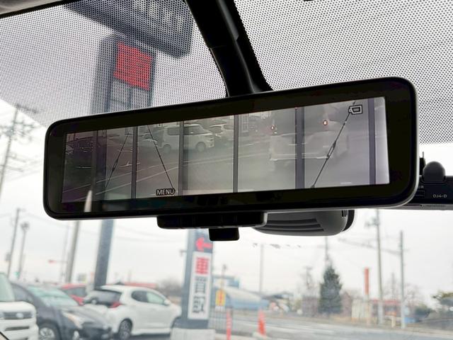 �f�W�^���C���i�[�~���[